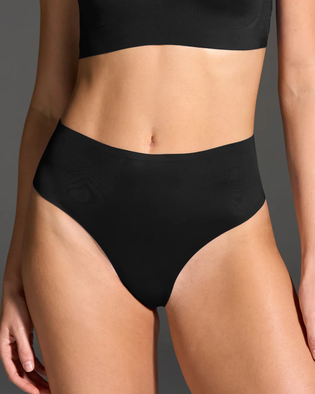 Black Highwaisted Thong - Image 2