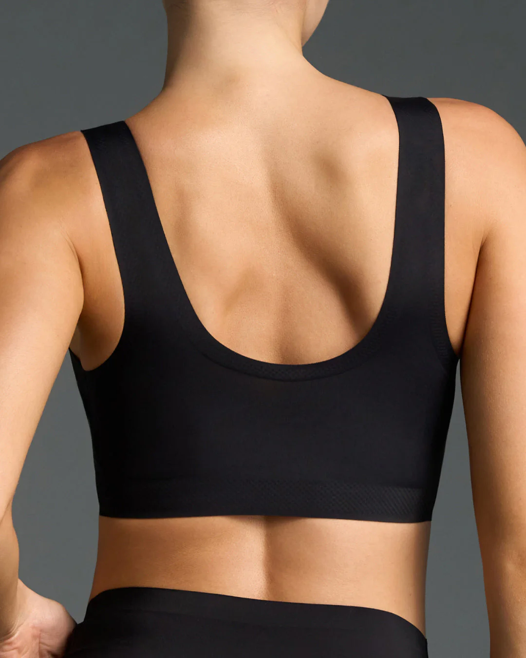 Black Wireless Bralette and Brief Set - Image 4