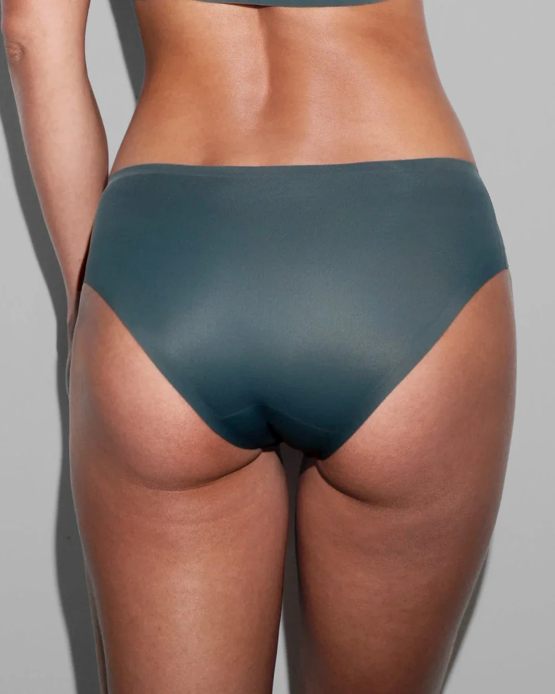 Dark Slate Brief - Image 3